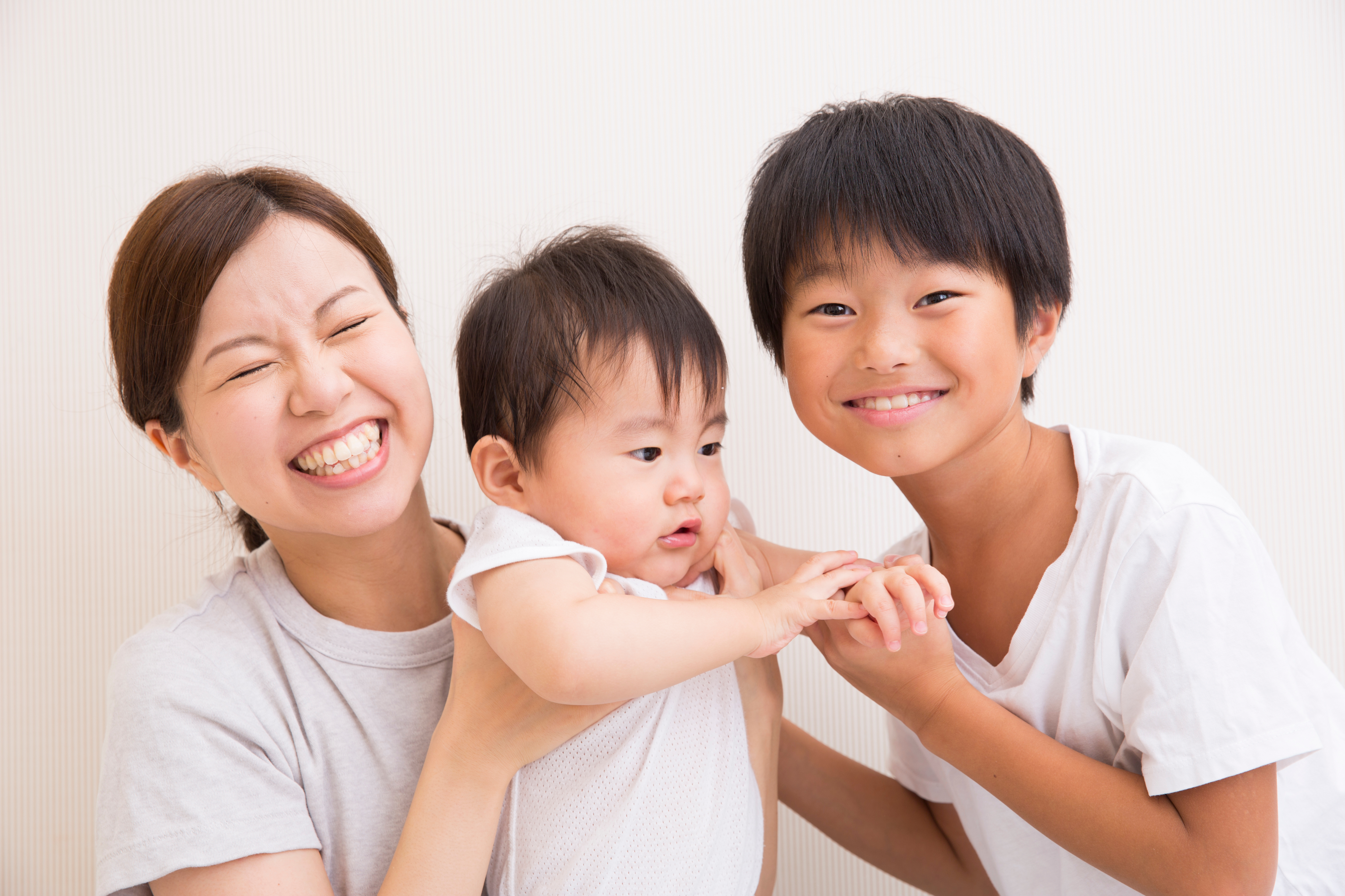 笑顔の親子
